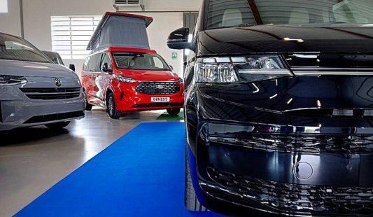 Volkswagen T7 Multivan PHEV LIFE 4MOTION 4X4 245cv DSG NUOVO