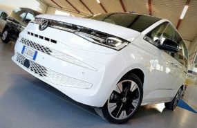 Volkswagen T7 Multivan TDI LIFE DSG MATRIX IQLIGHT 19″ GANCIO VIS A VIS