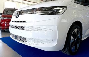 Volkswagen T7 Multivan TDI LIFE DSG MATRIX IQLIGHT 19″ GANCIO VIS A VIS