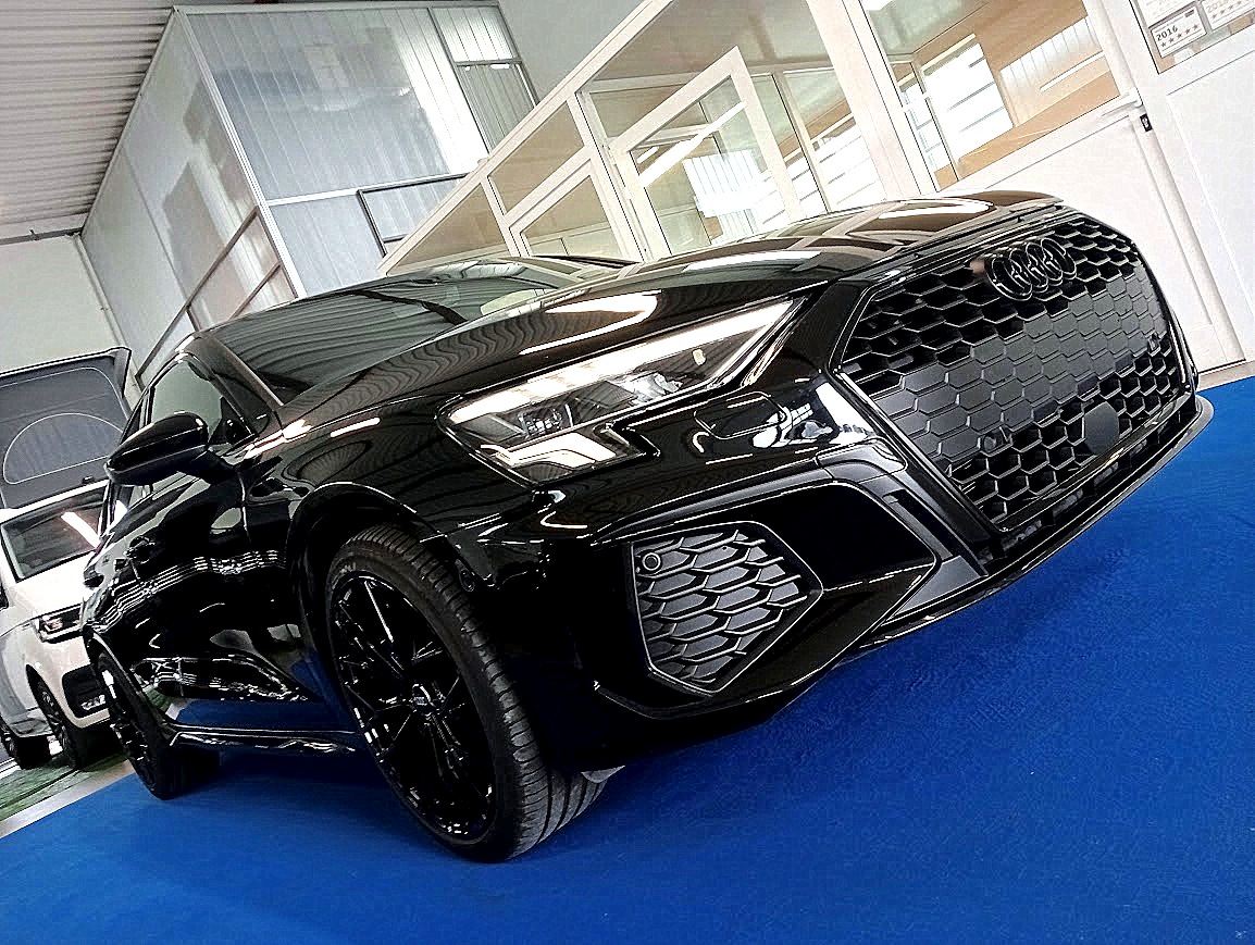 Audi A3 Sportback 2.0 TDI SLINE TOTAL BLACK SEDILI RS LOOK